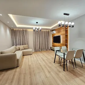 Miku Apartment-modern 2bedroom In Prime Location Apartment